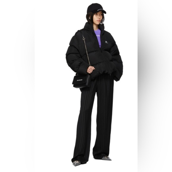 NEW WITH TAGS BALENCIAGA C SHAPED PUFFER Logo Black Sz 34 Curved Hem Jacket - Picture 3 of 14